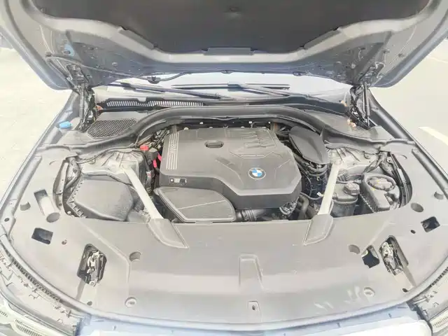 BMW 6 Series GT 2022 Model 630i M Sport Package — фото 3