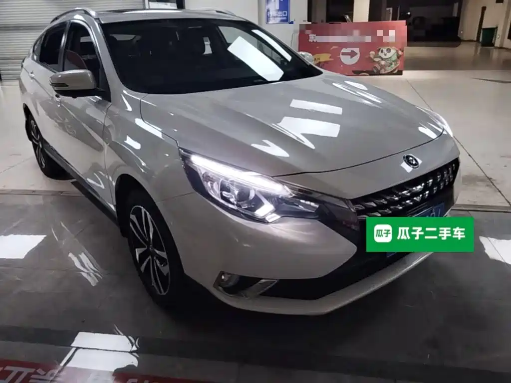 Venucia T90 2018 2018 2.0L CVT Smart Connection Intelligent Edition China V