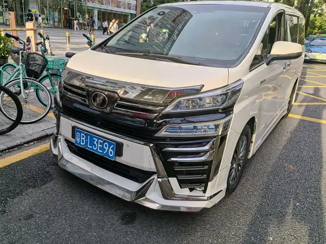 Toyota Vellfire 2021