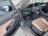 Photo 16 - Buick GL6