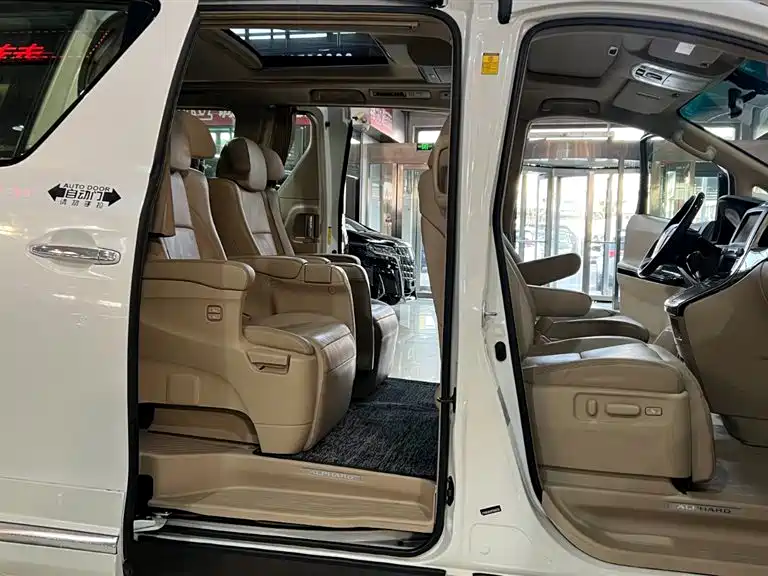 Toyota Alphard 2015 3.5L Luxury Edition фото 27