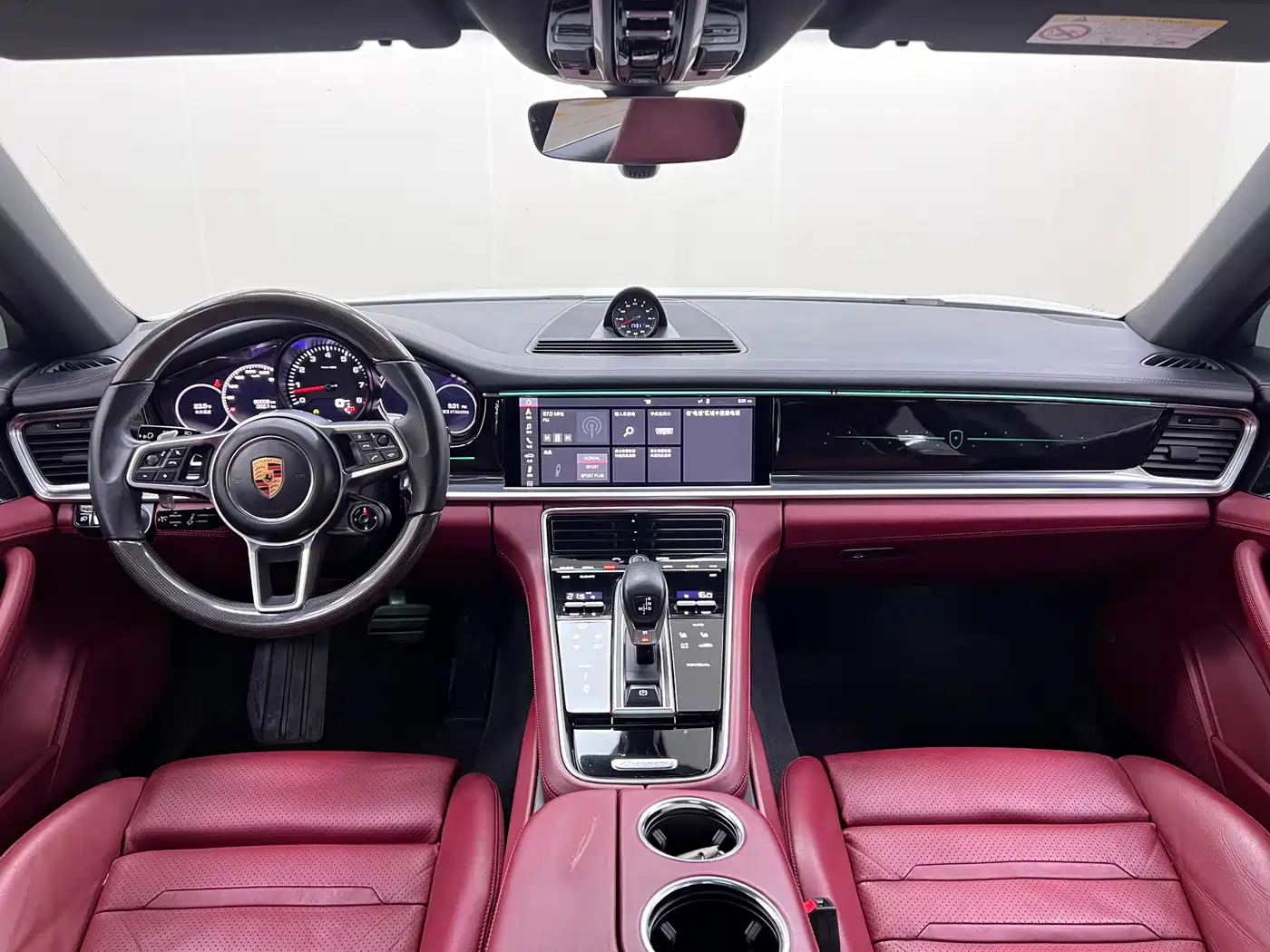 Porsche Panamera 2017 Panamera 3.0T фото 23