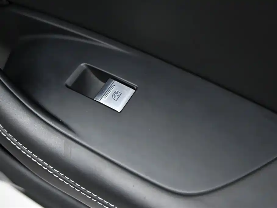 Audi A6L 2024 55 TFSI quattro Exclusive Dynamic фото 31