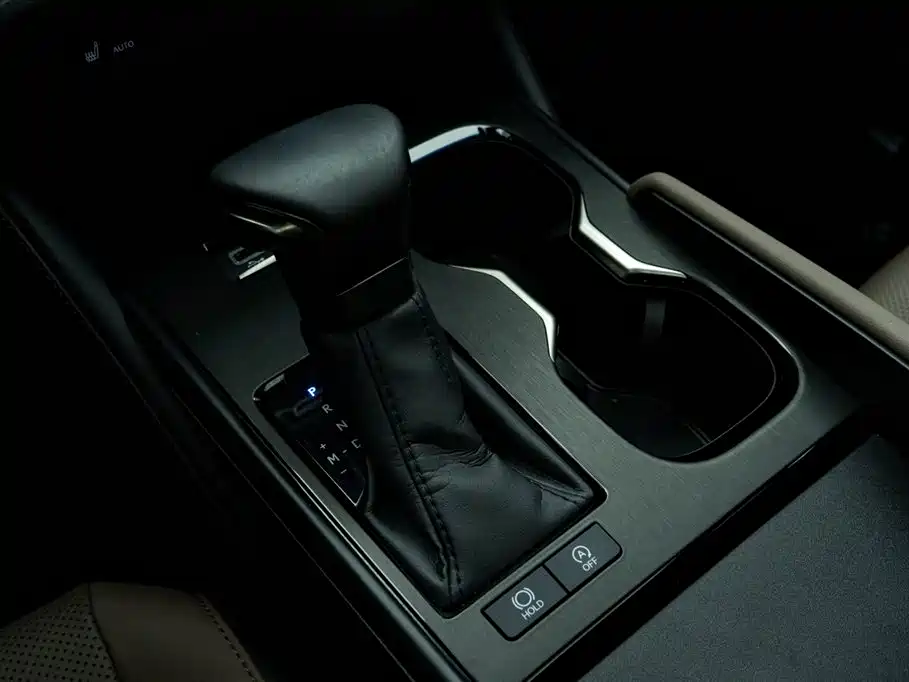 Lexus ES 2022 200 Excellence Edition фото 22