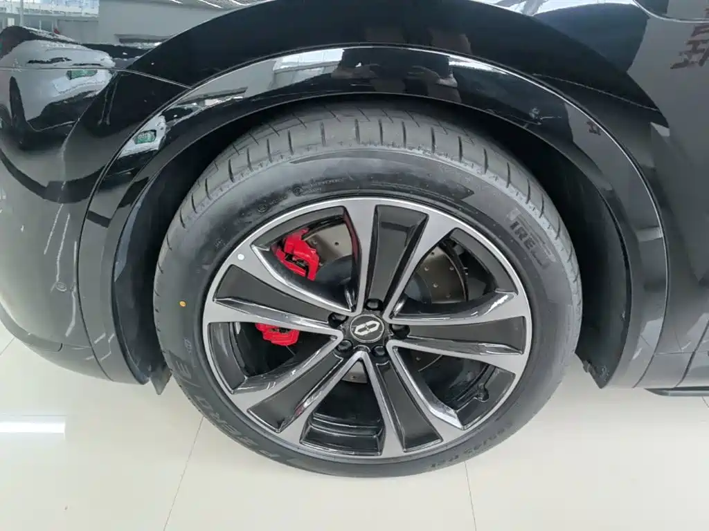Aito AITO M8 2025 2025 Model Extended Range Max+ Edition 53.4kWh 6-Seater