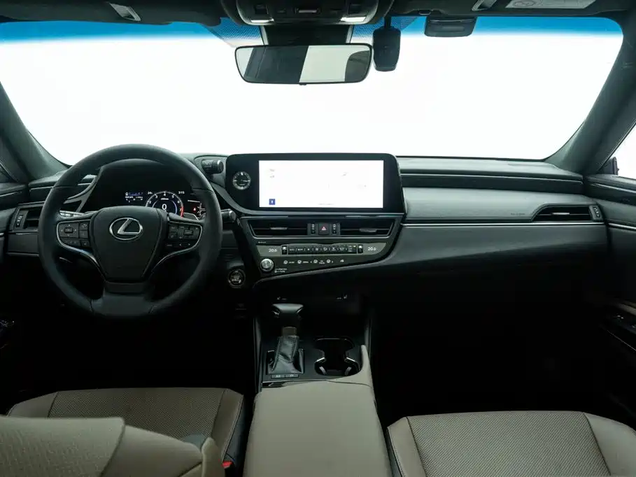 Lexus ES 2022 200 Excellence Edition фото 19