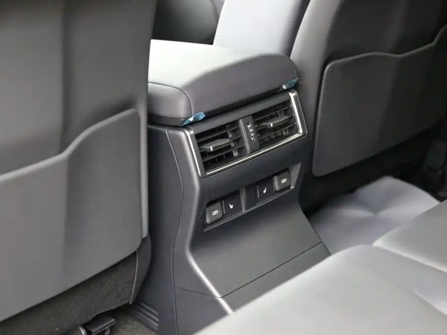 Фото 20 - Lexus GX