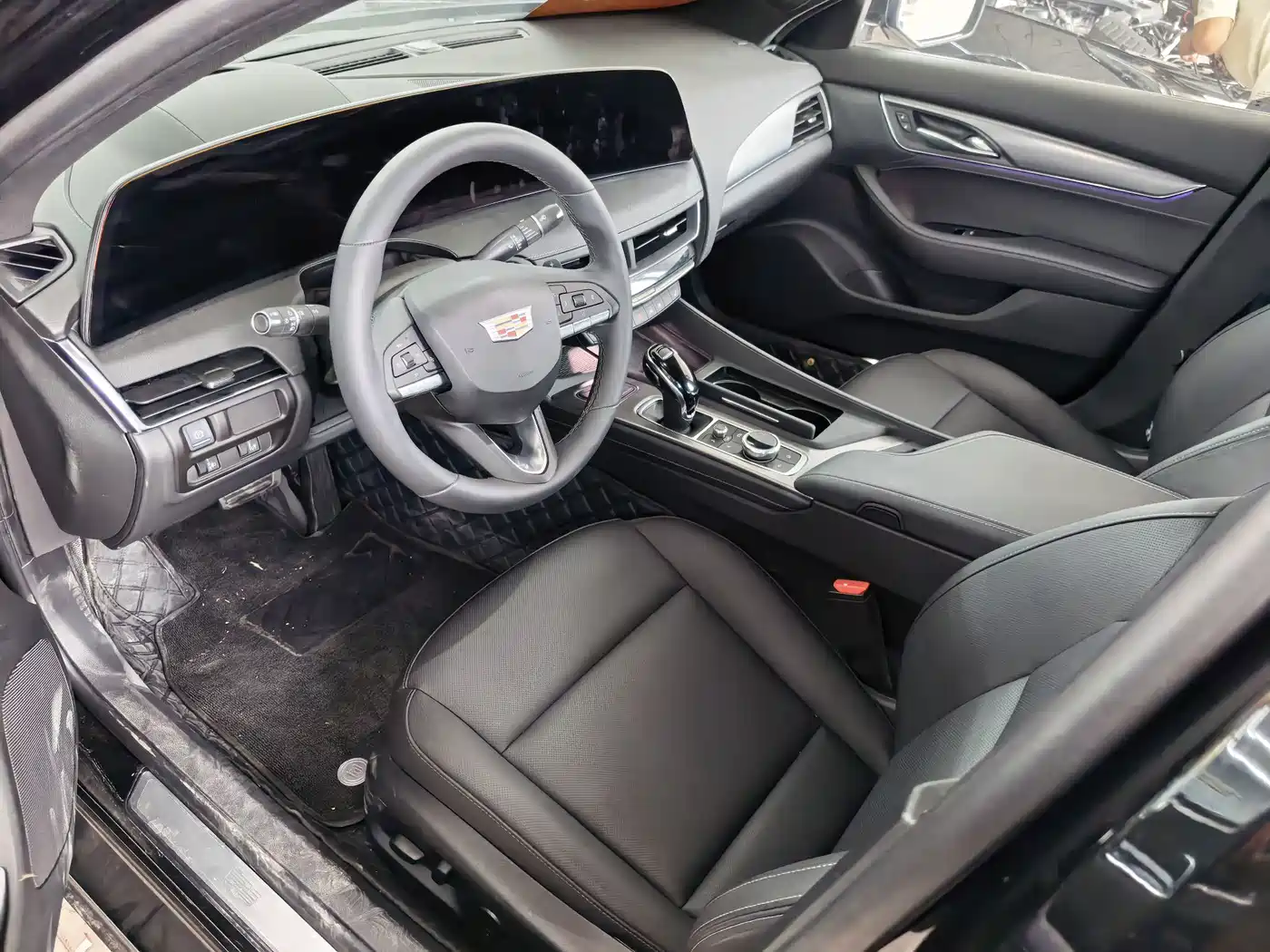 Cadillac CT5 2026 2025 Model 28T Urban Sport Edition