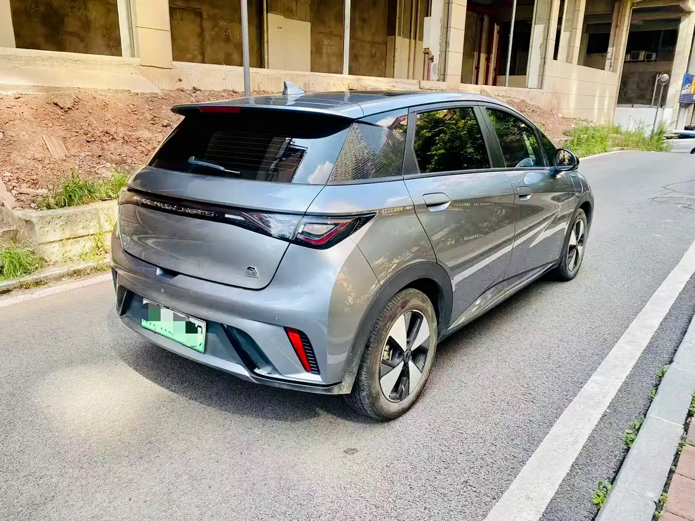BYD Dolphin 2023 420km Fashion Edition фото 4