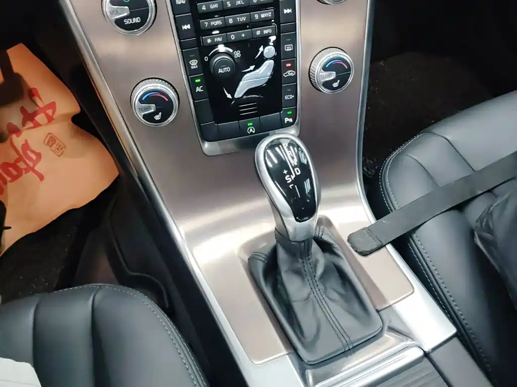 Volvo XC60 2015 2015 T5 Smart Advance Edition