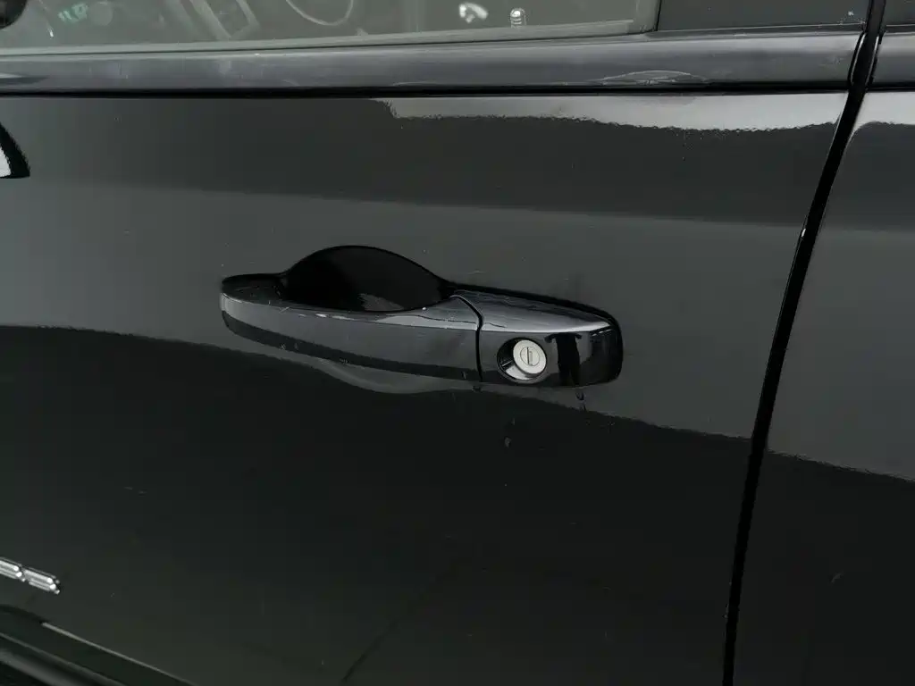 Jeep Compass (Import) 2012 2011 2.4L 4WD Luxury Navigation Edition