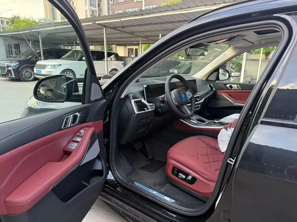 BMW X5 2026 2026 Facelift xDrive 30Li Exclusive M Sport Shadowline Package