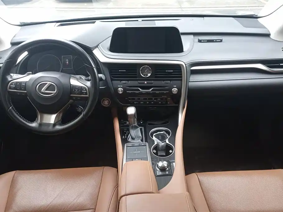 Lexus RX 2020 Facelift 300 AWD Elegance Edition фото 12