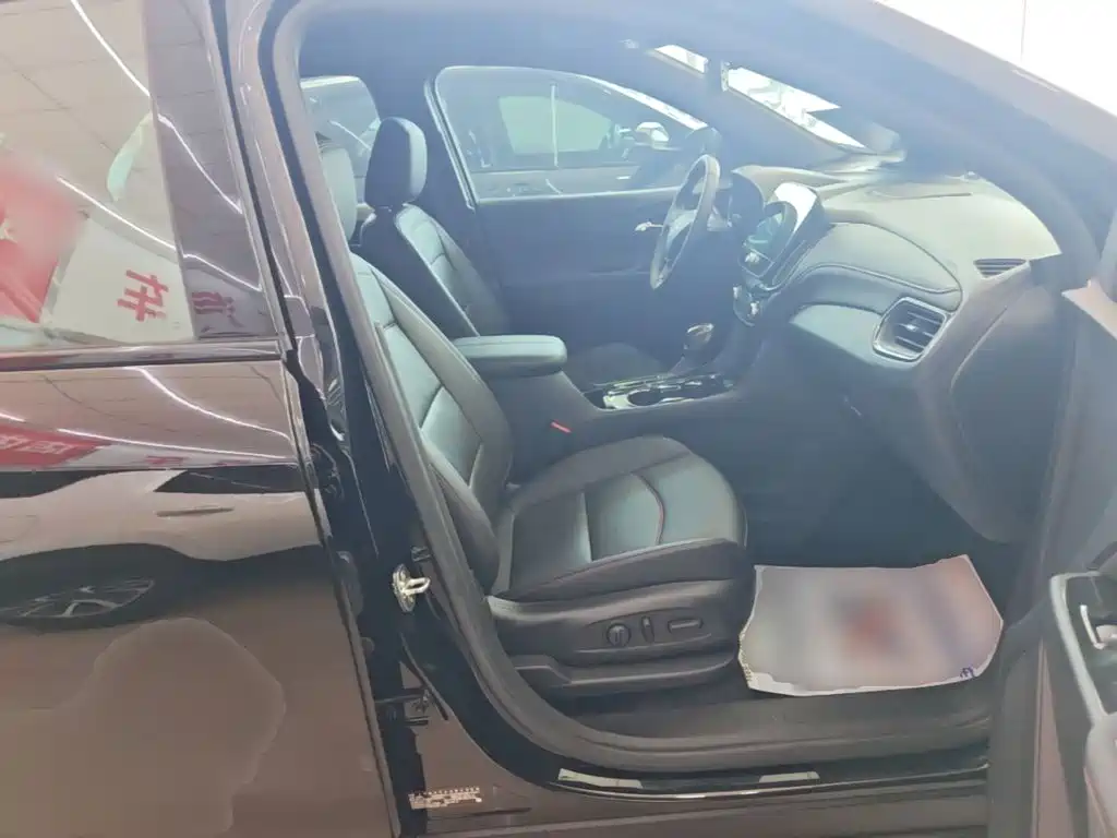 Chevrolet Equinox 2023 2022 Mild Hybrid 550T RS 4WD Intelligent Defense Edition