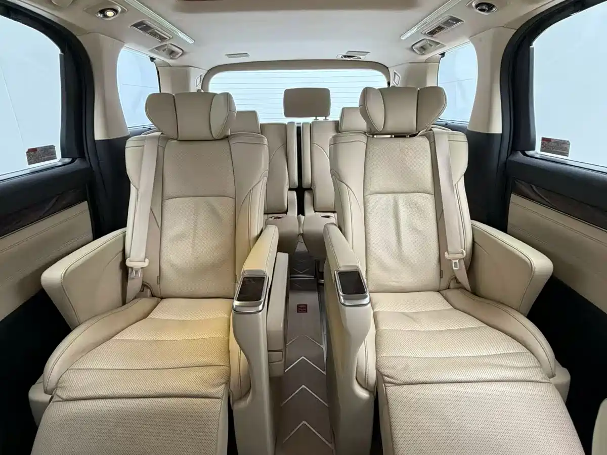 Toyota Alphard 2020 Hybrid 2.5L Luxury Edition фото 6