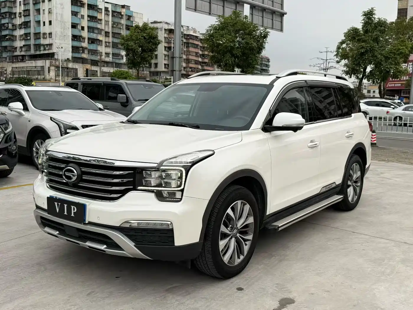 GAC Trumpchi Trumpchi GS8 2017 320T 2WD Luxury Smart Connect (7-seater)