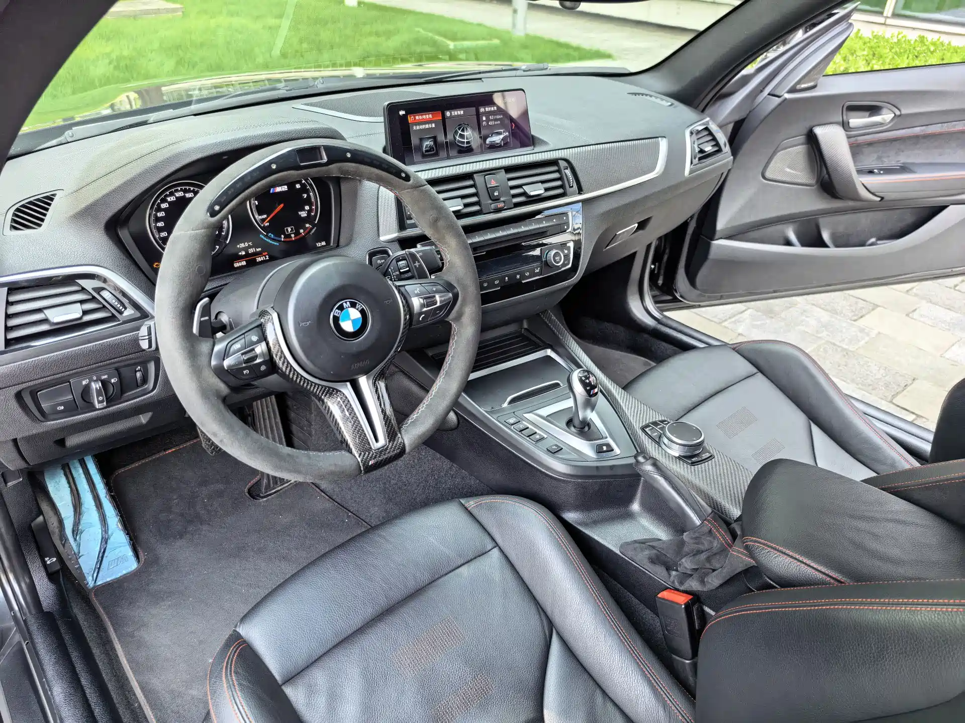 Фото 12 - BMW M2