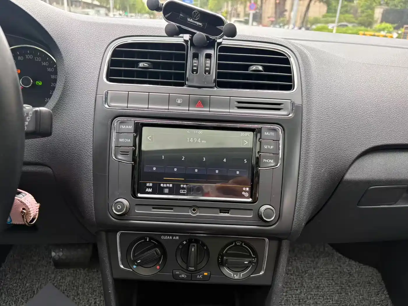 Volkswagen Polo 2016 1.6L Automatic Comfort фото 13