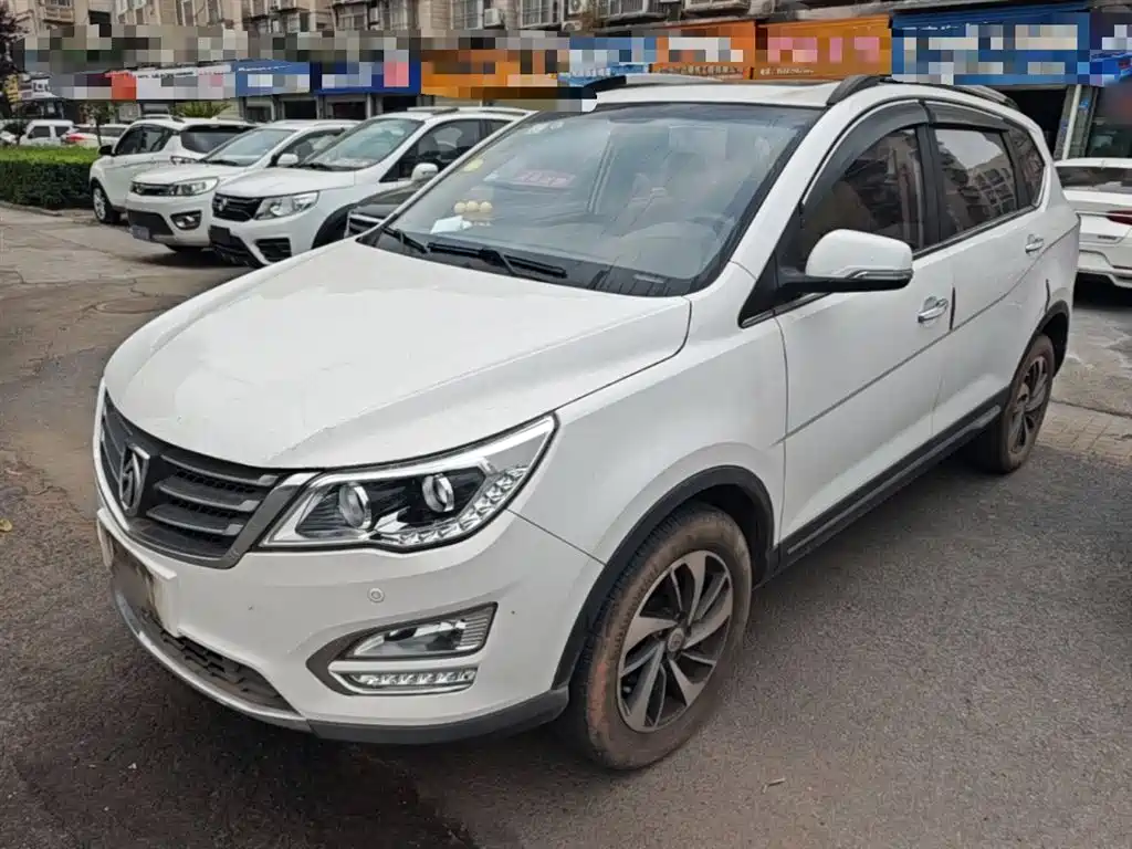 Baojun 560 2017 2016 1.8L Manual Luxury