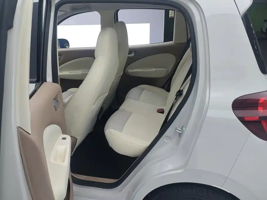 Wuling Motors Hongguang MINIEV 2026 2025 4-Door Advanced