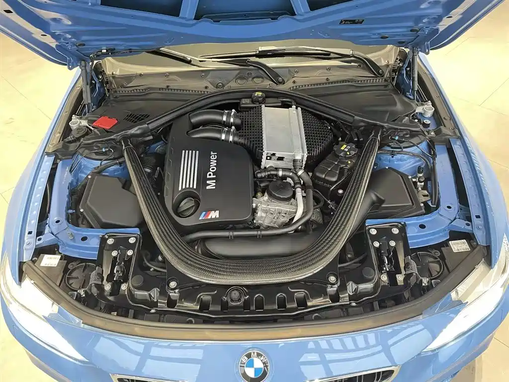 BMW M4 2014 M4 Coupe фото 15