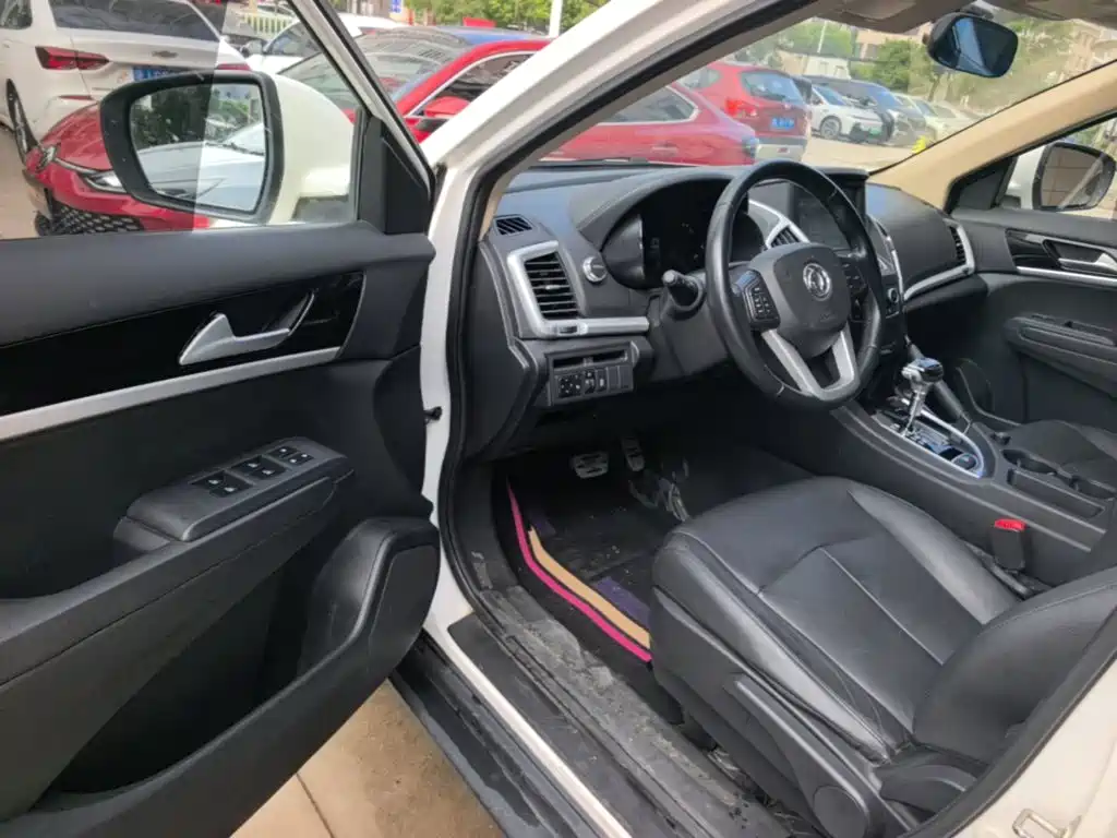 Dongfeng Aeolus Dongfeng Fengshen AX7 2015 2015 2.0L Automatic Smart Ease