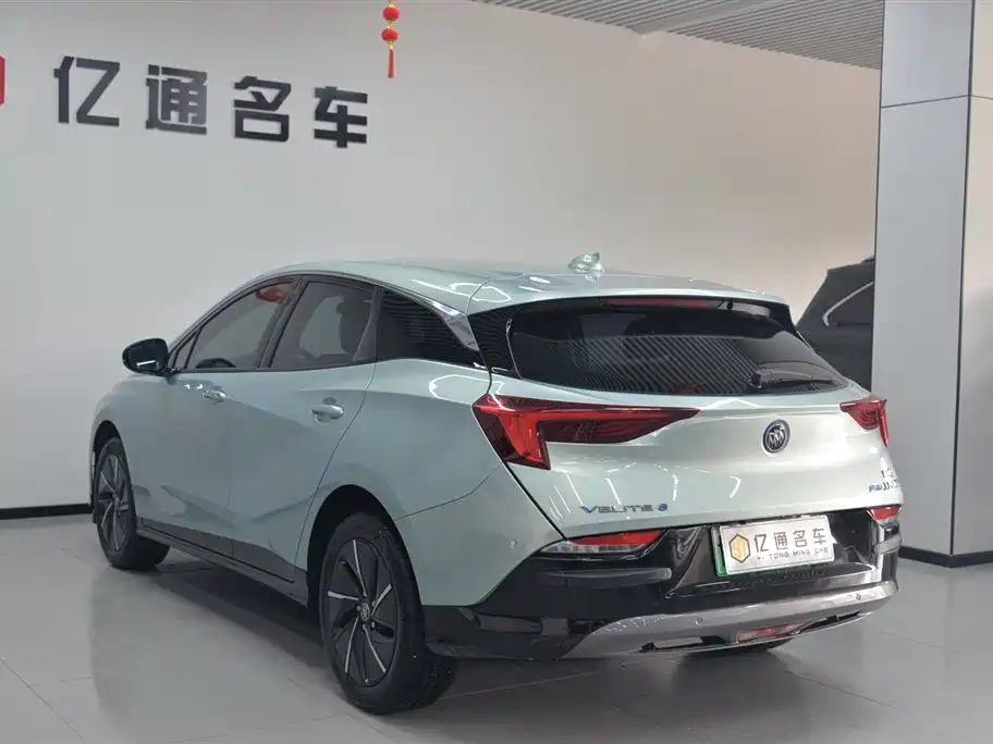 BUICK SLIGHTLY BLUE 6