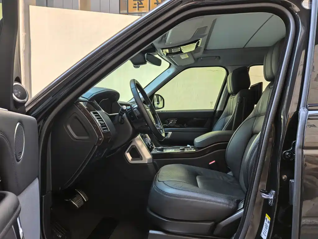 Фото 9 - Land Rover Range Rover