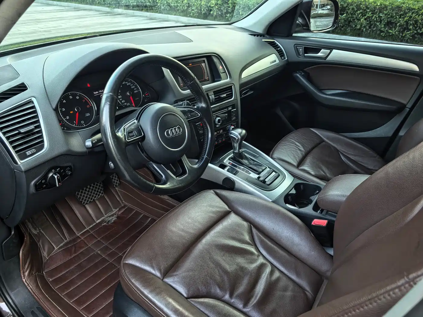 Audi Q5 2015 40 TFSI Technology фото 9
