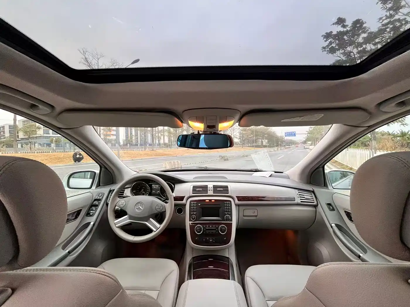 Mercedes-Benz R-Class 2009 Model R 300 L Business Version фото 7