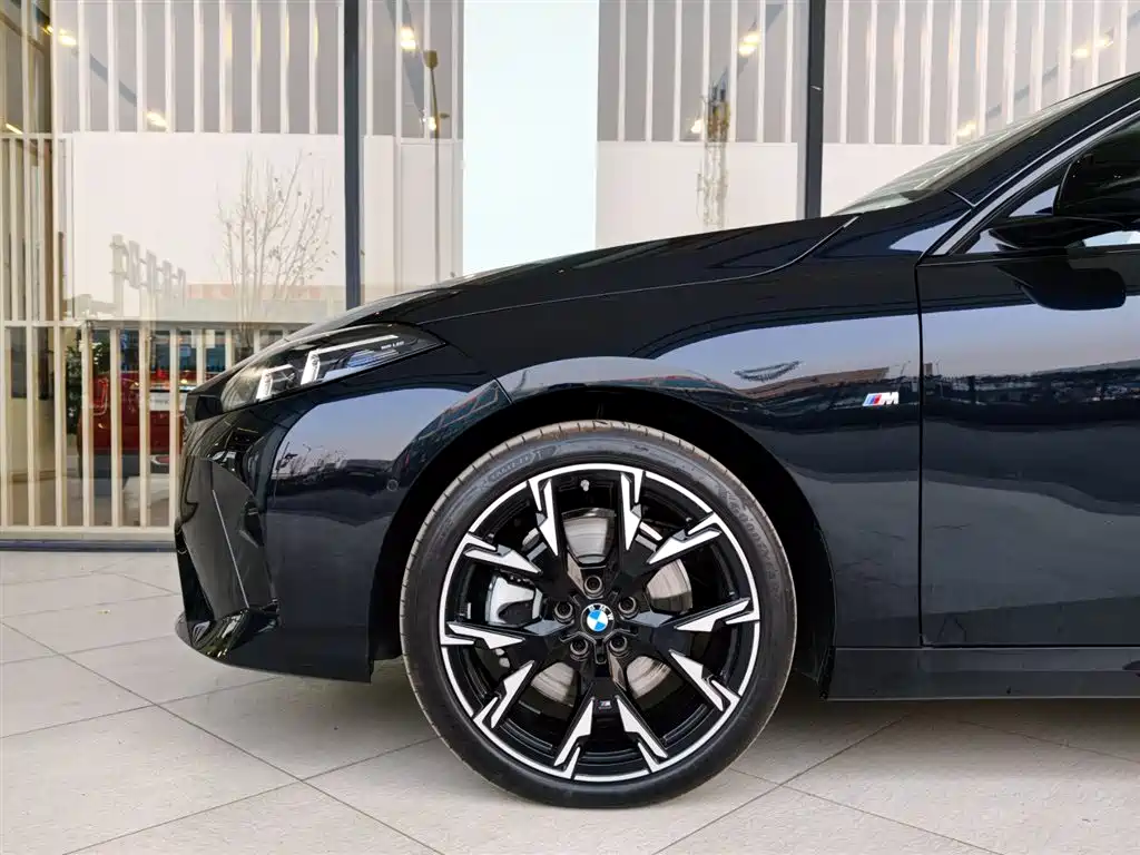 BMW 2 Series 2026 2025 225L M Sport Moonlight Package