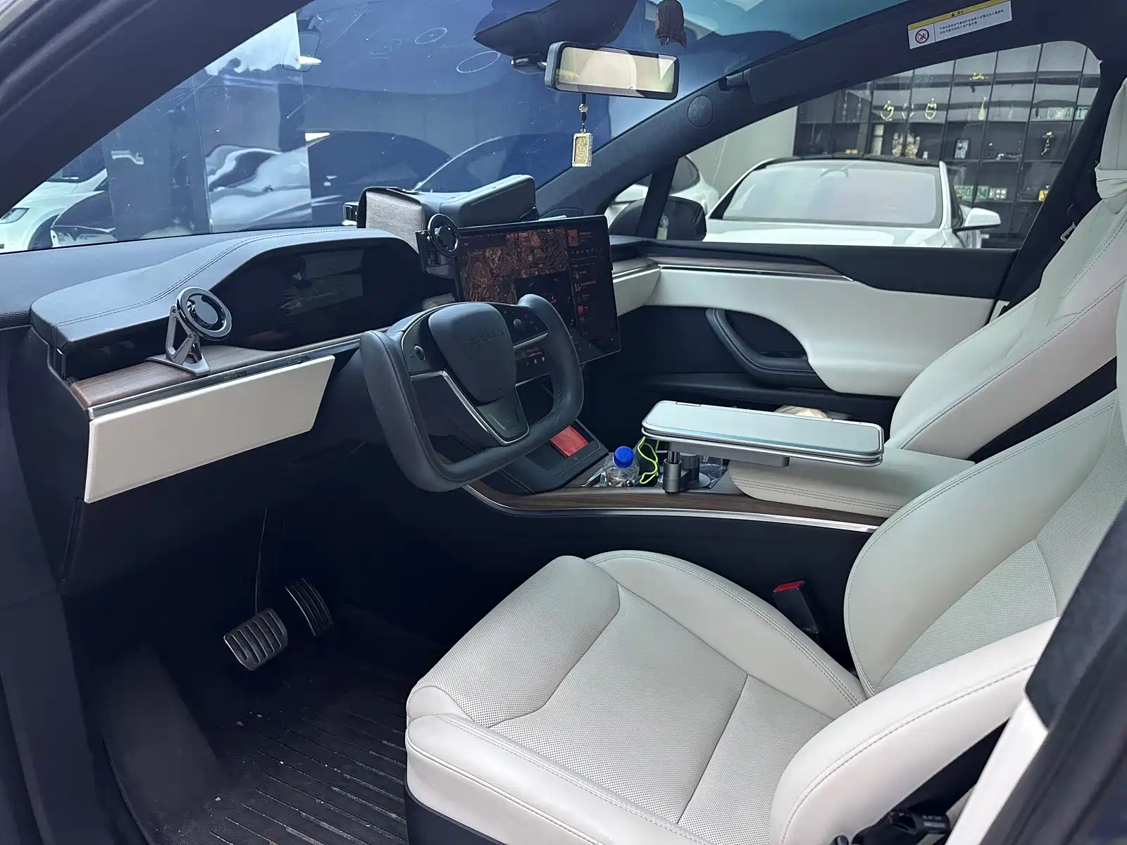 Фото 4 - Tesla Model X