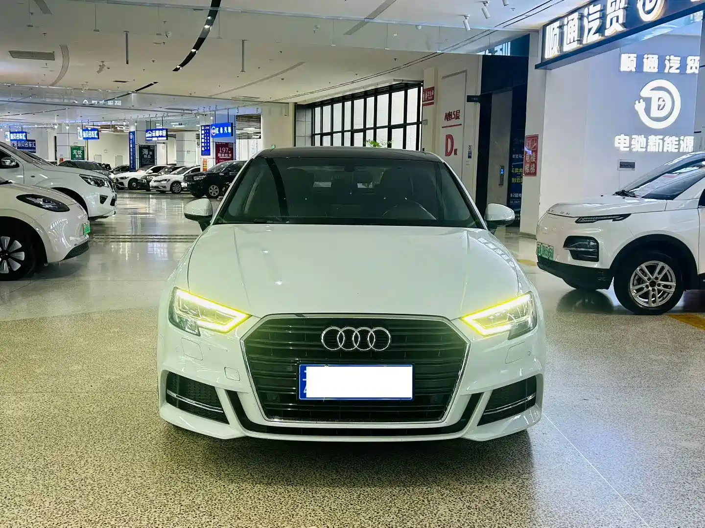 Фото 2 - Audi A3