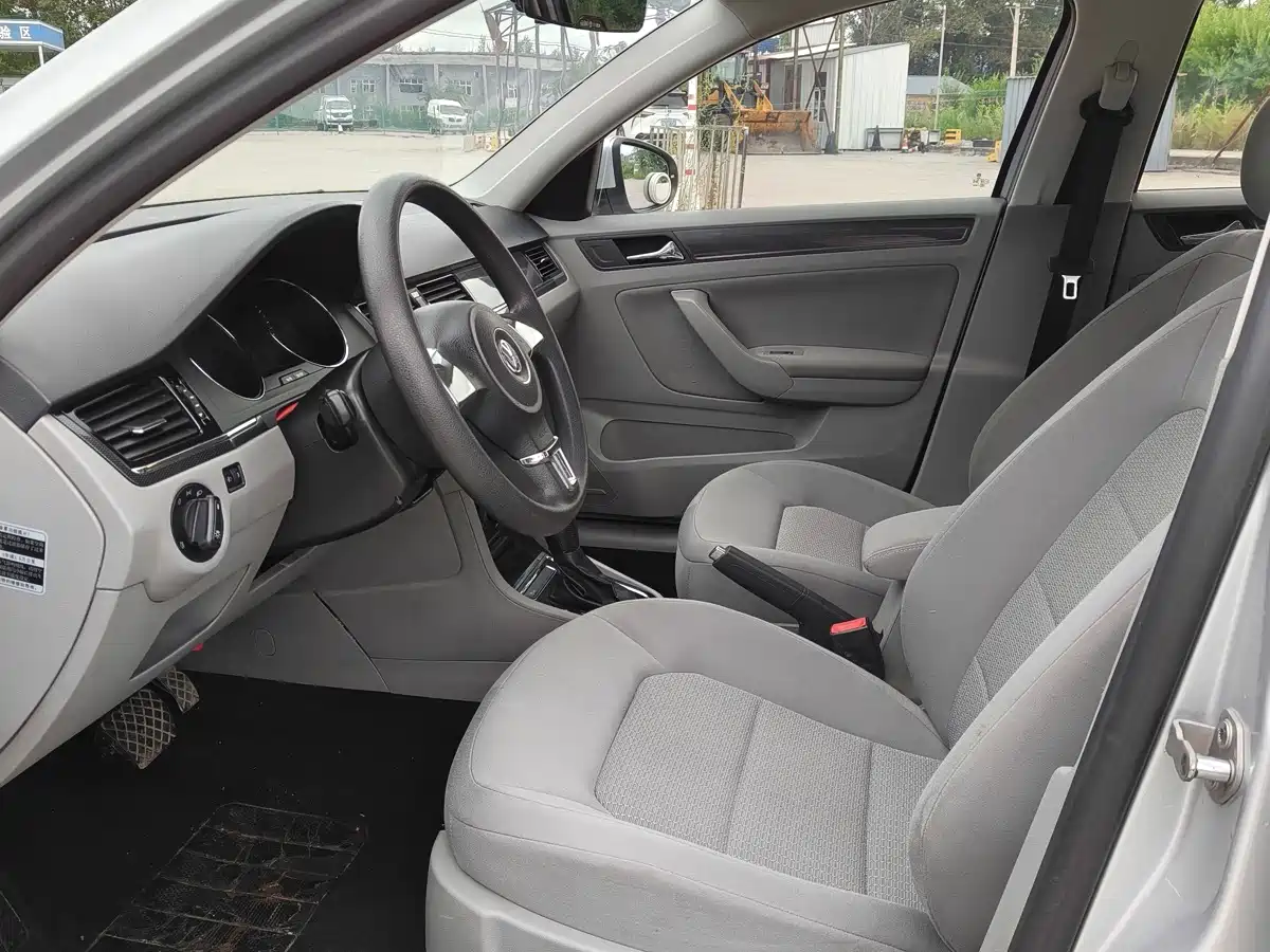 Volkswagen Bora 2013 2013 1.6L Automatic Comfort Model