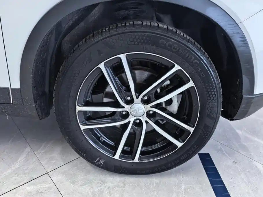Besturn X40 2018 2018 Internet Celebrity Edition 1.6L Automatic Smart Connect