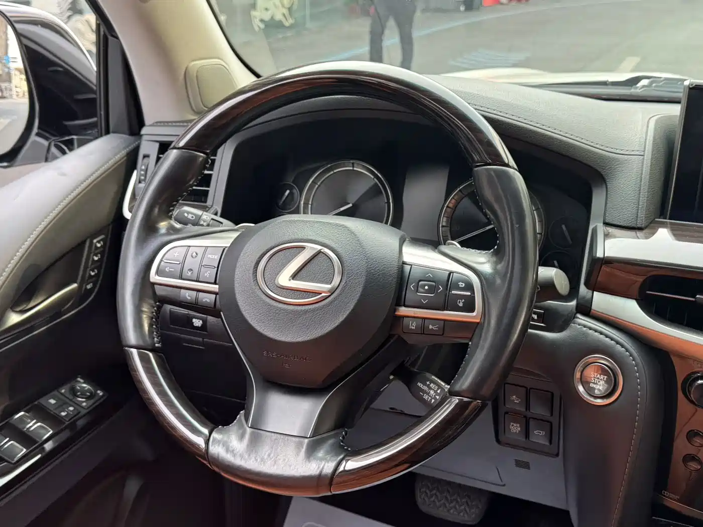 Lexus LX 2020 2019 570 Prestige Luxury Edition
