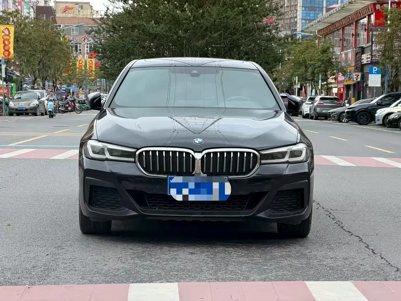 BMW 5 Series 2022 Facelift 530Li Leading M Sport Package фото 2