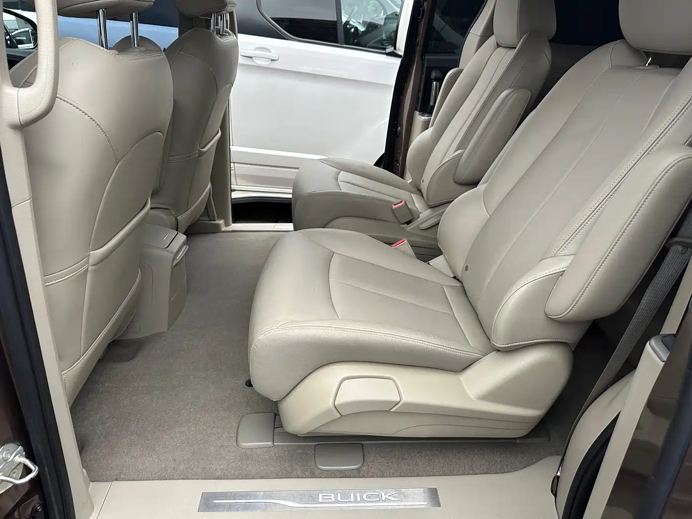 Buick GL8 2018 28T Premium Model China VI фото 15