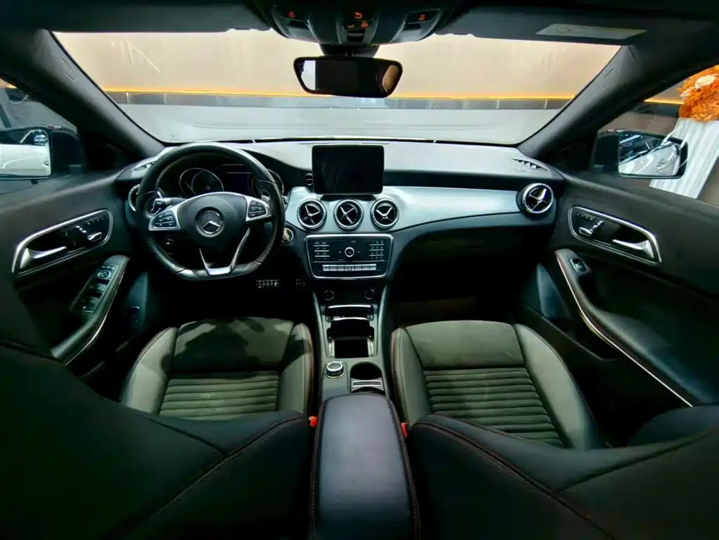 Mercedes-Benz CLA (Import) 2015 CLA 220 4MATIC фото 4