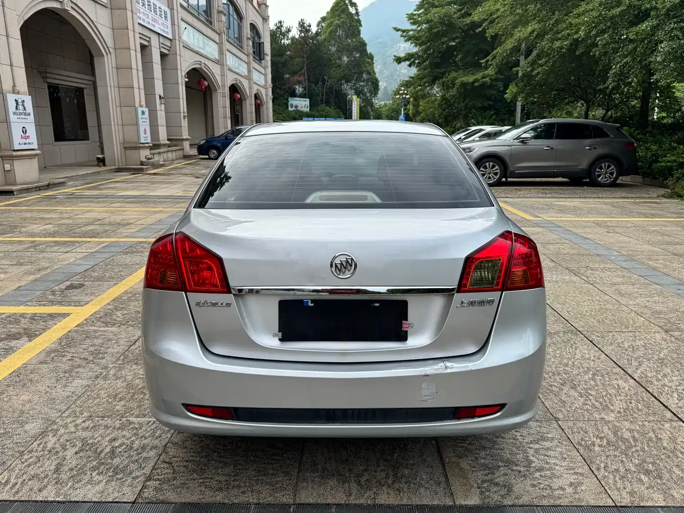 Photo 8 - Buick Excelle