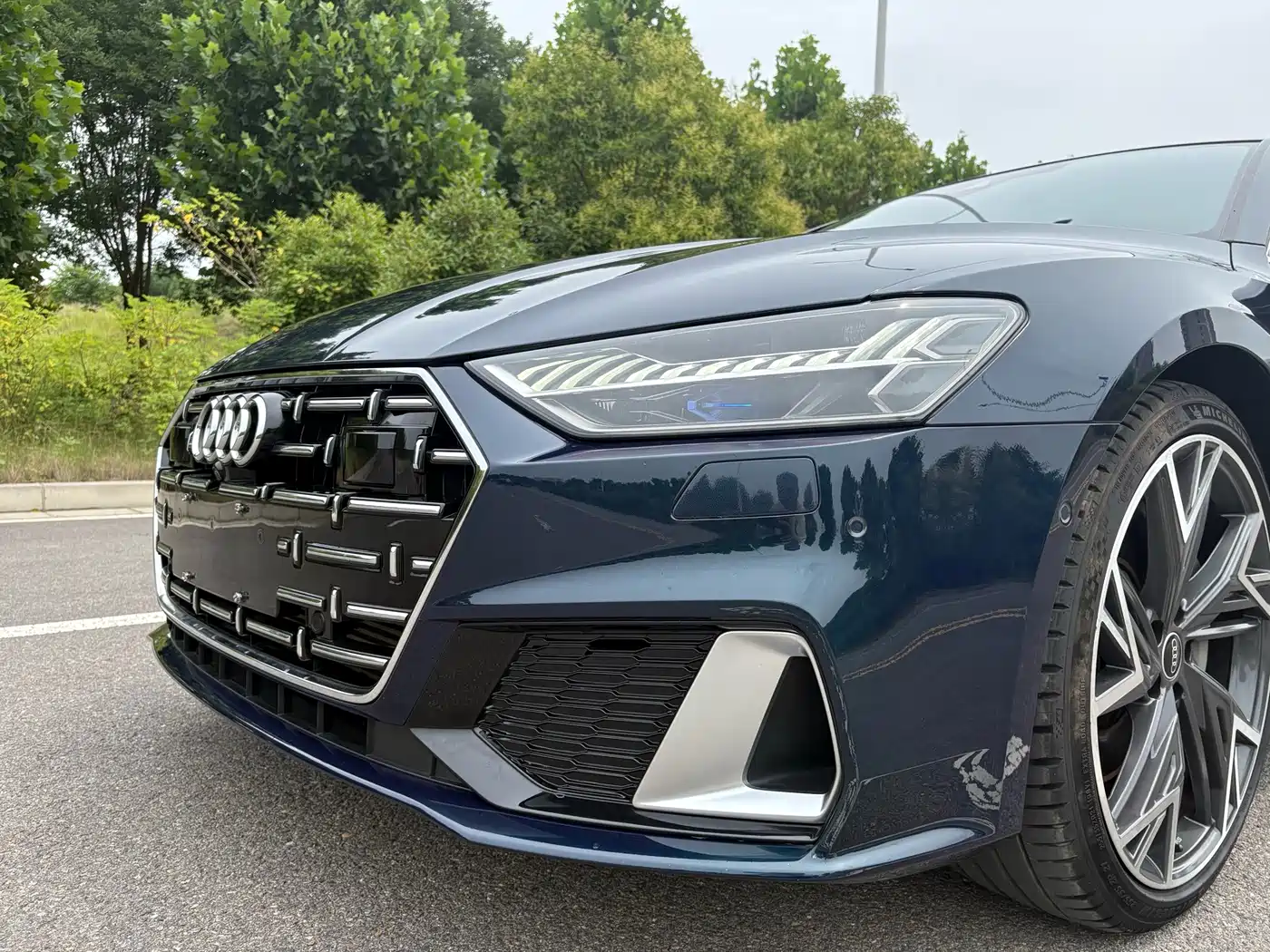 Фото 19 - Audi A7L