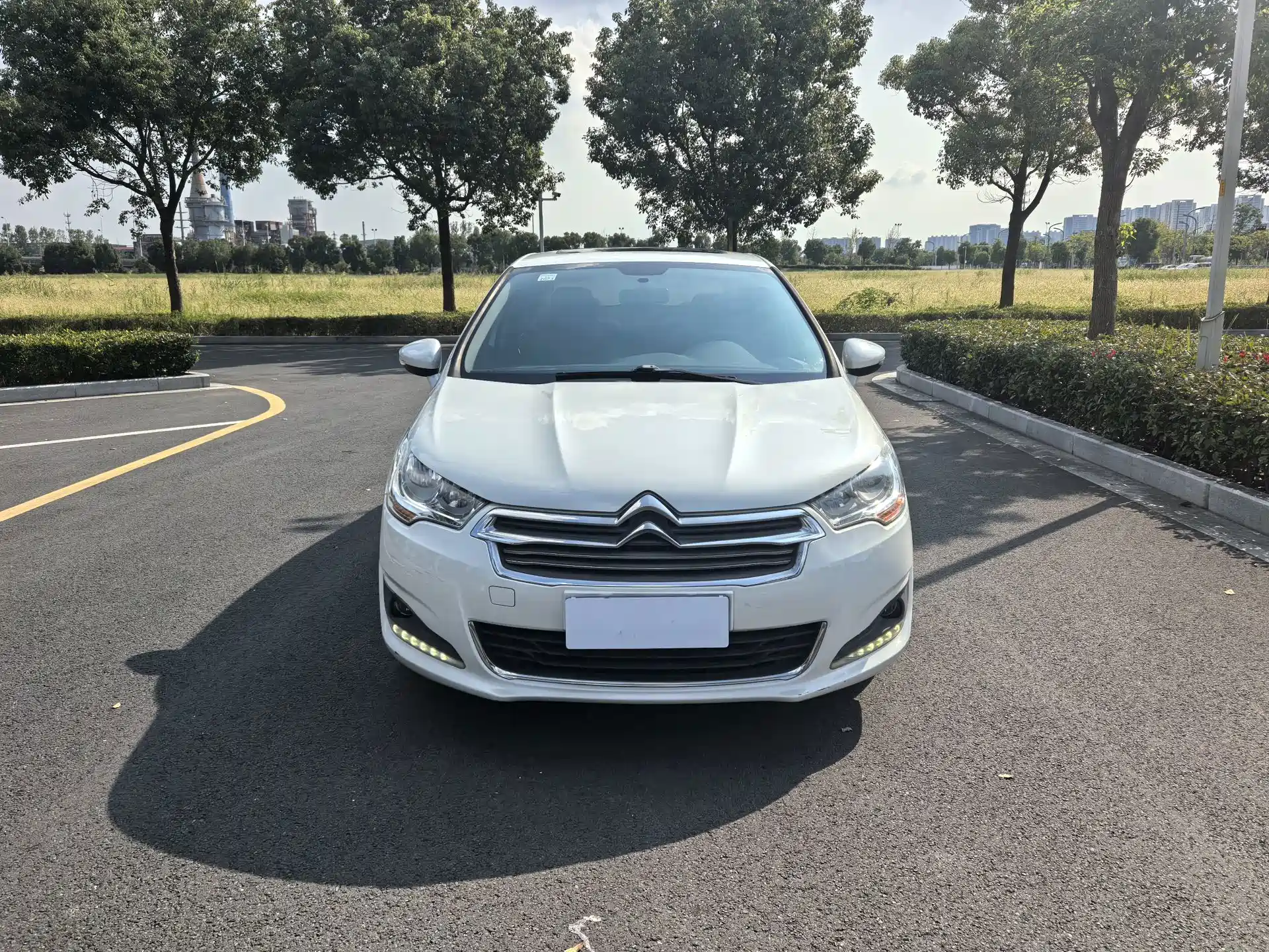 Фото 2 - Citroën C4L