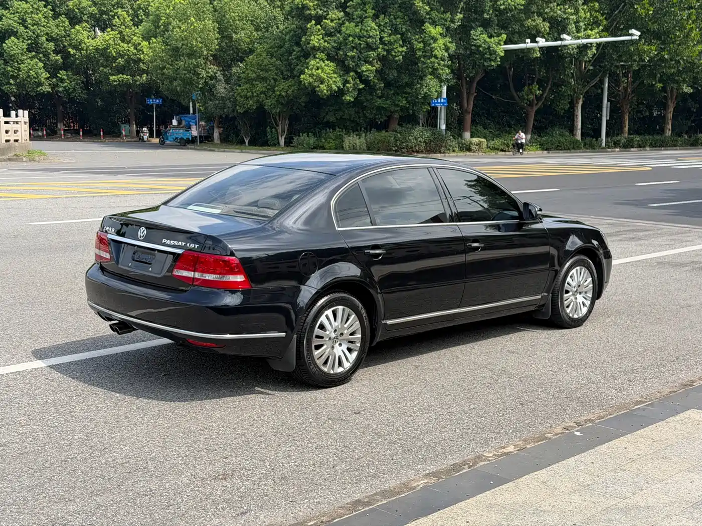 Volkswagen Passat Lingyu 2013 2011 1.8T Automatic Luxury