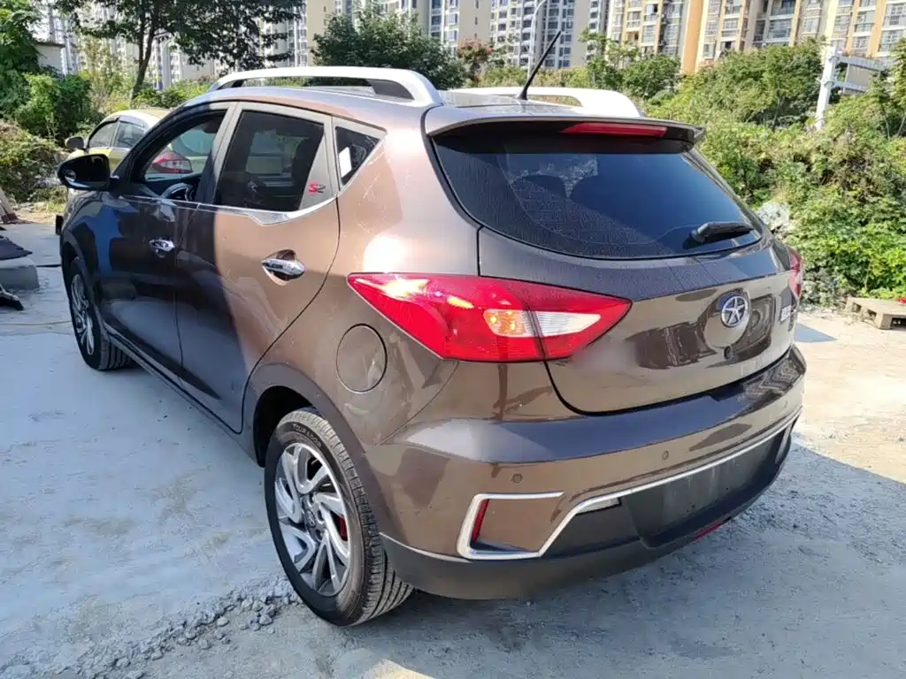 Фото 5 - JAC Refine S2