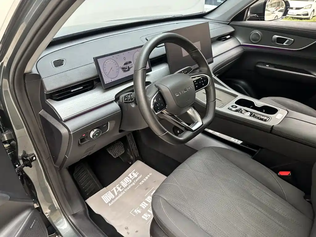 Chery Tiggo 8 PLUS 2024 2025 Model 290TGDI DCT Luxury 7-Seater