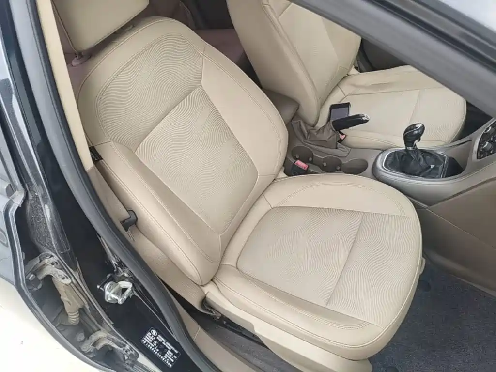 Фото 20 - Buick Excelle