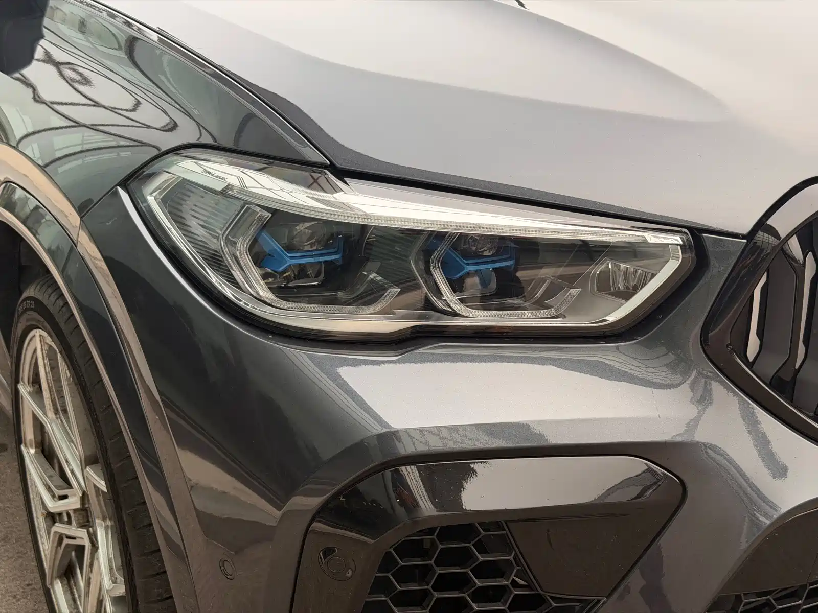 Photo 5 - BMW X6