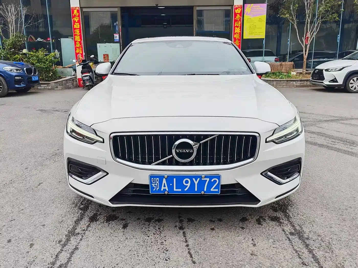 VOLVO S60