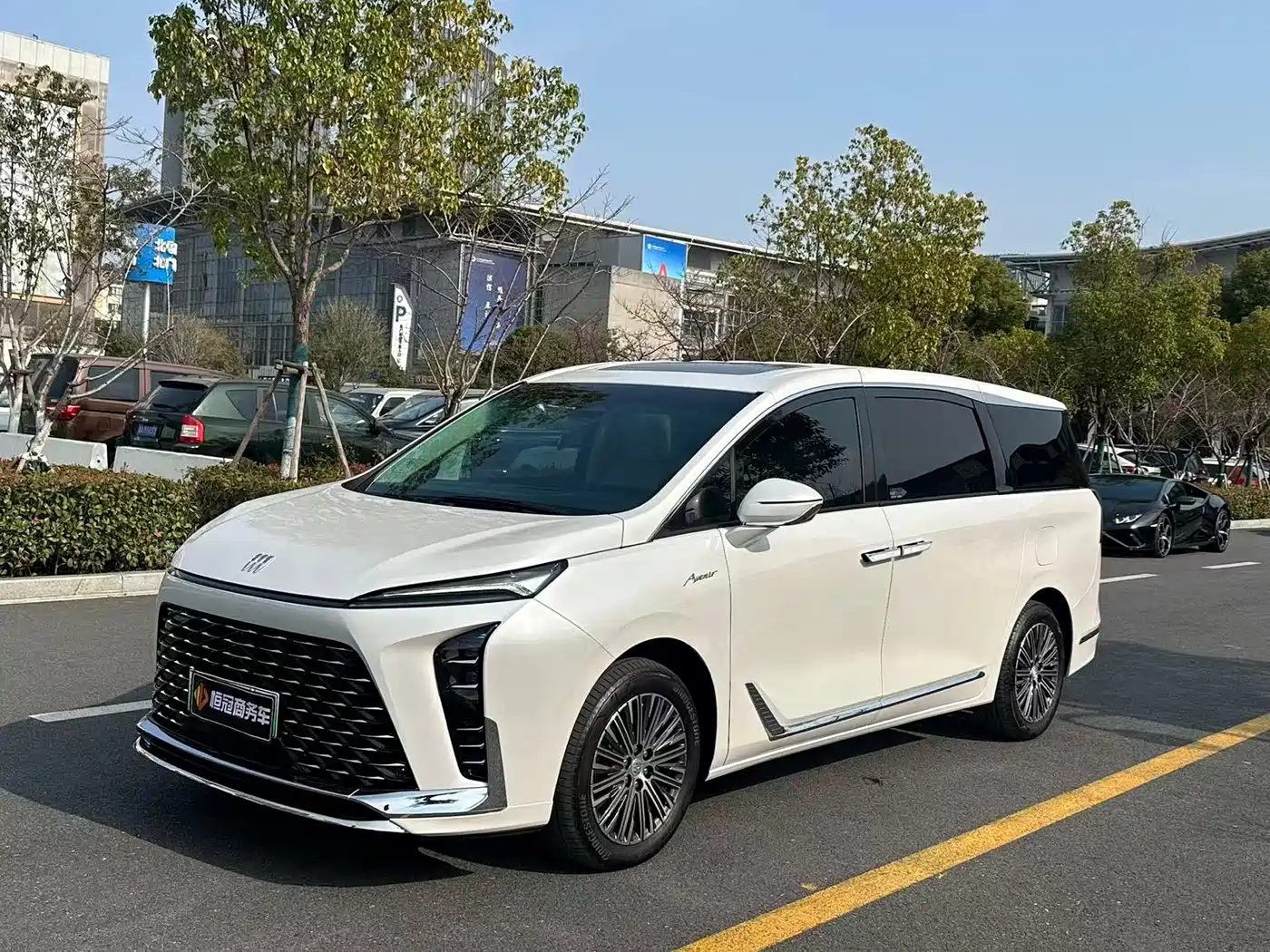 BUICK GL8 NEW ENERGY