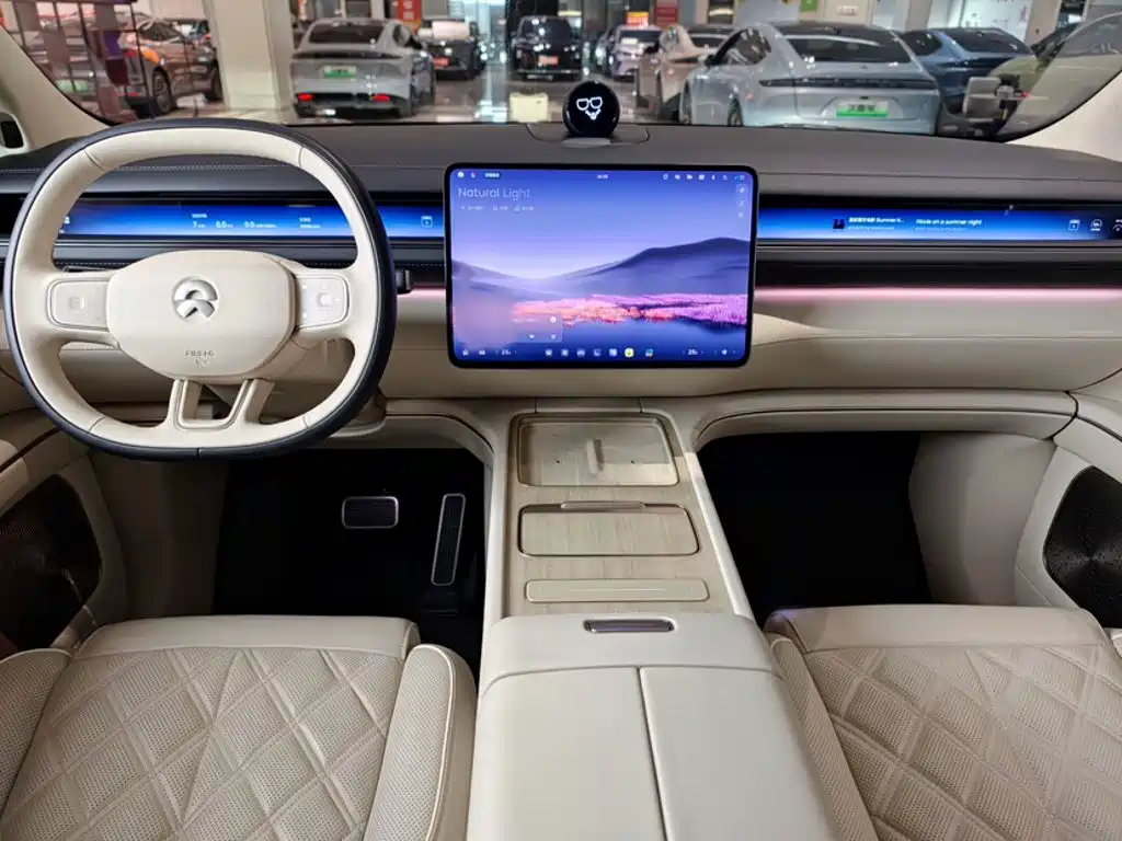 NIO ES8 2025 2025 Model 6-Seat Executive Luxury Edition